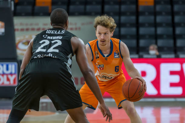 敢于进攻 敢于进攻